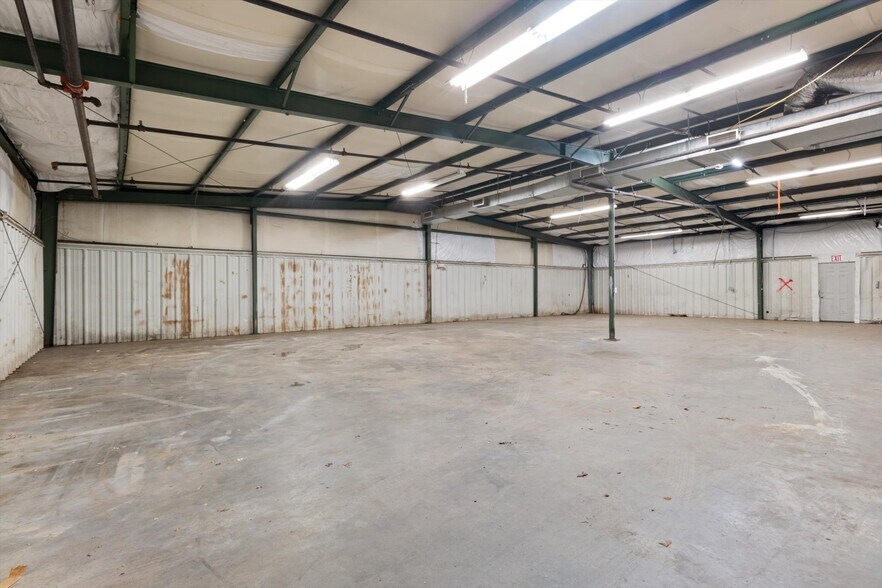 1811-1813 Old Estill Springs Rd, Tullahoma, TN for lease - Building Photo - Image 2 of 62