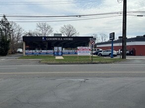 2369 Dixwell Ave, Hamden, CT for lease Building Photo- Image 2 of 12