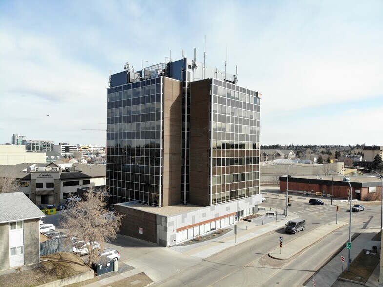 5010 43rd St, Red Deer, AB for lease - Building Photo - Image 2 of 9