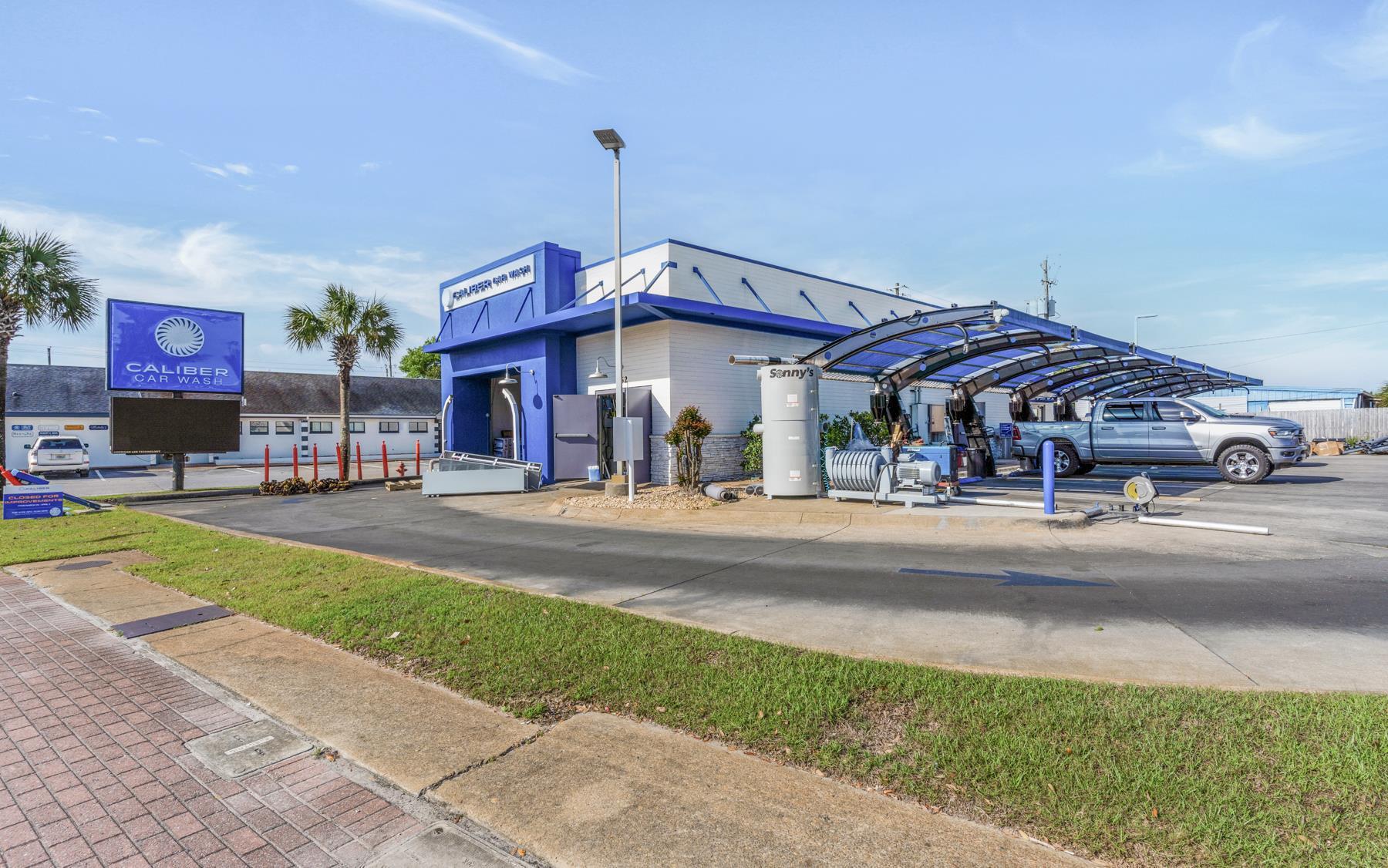 162 Eglin Pky, Fort Walton Beach, FL 32548 Caliber Car Wash
