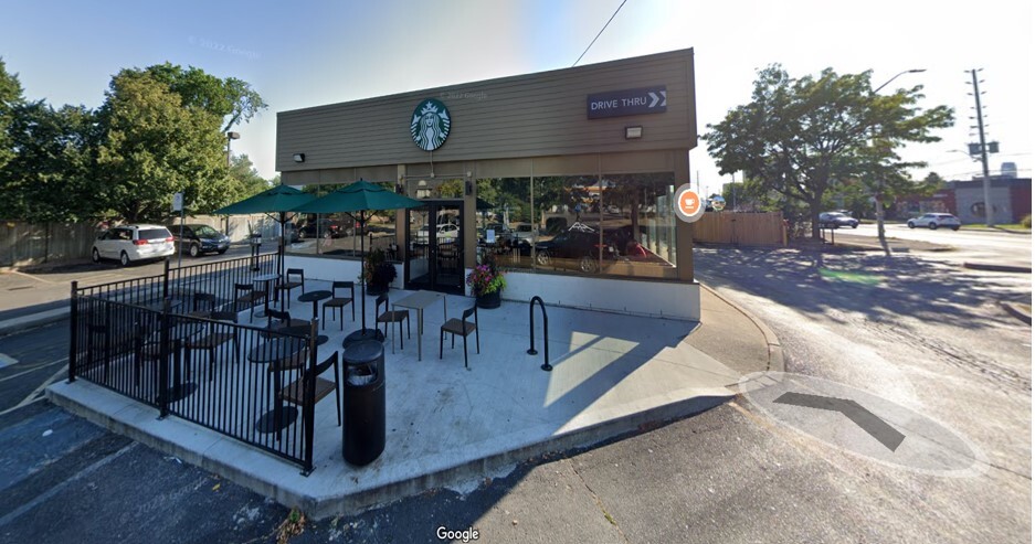 334 Dundas St E, Mississauga, ON for sale - Primary Photo - Image 1 of 3