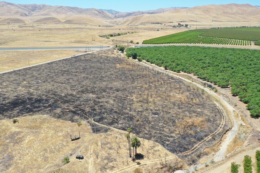 Raines & Zacharias rd, Patterson, CA for sale - Building Photo - Image 2 of 19