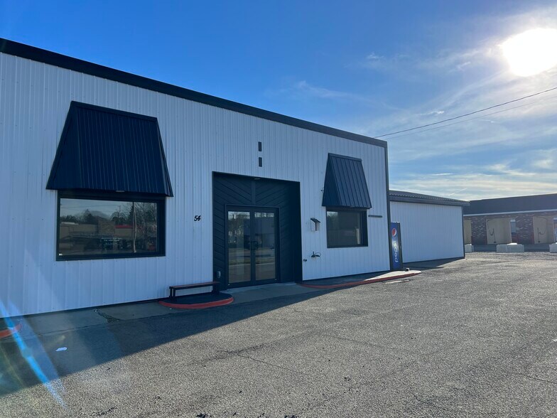 54 E Main St, Falconer, NY 14733