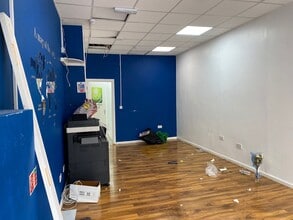 125 The Grove, London for lease Interior Photo- Image 1 of 1