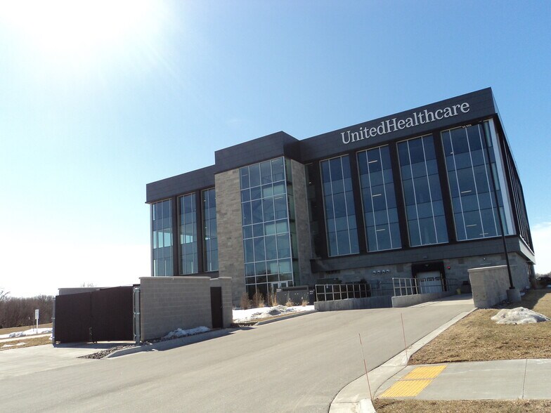 2020 Innovation Ct, De Pere, WI for lease - Building Photo - Image 2 of 49