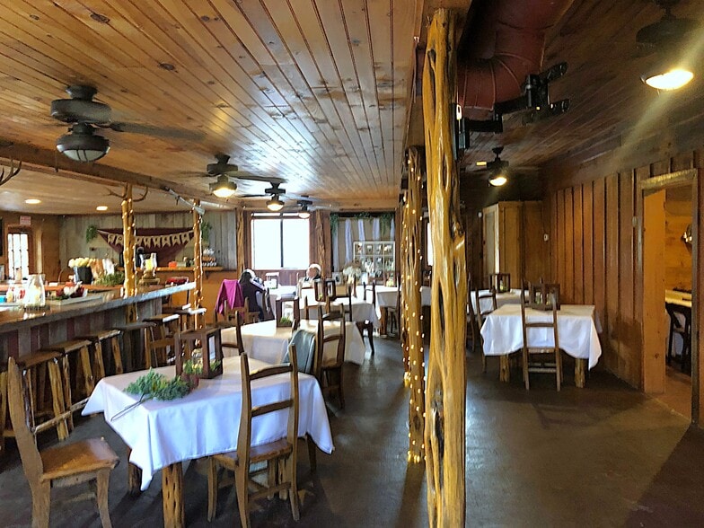 7080 Dale Ridge Rd, Lancaster, TN for sale - Building Photo - Image 2 of 16