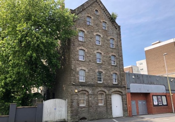 4 Strand, Swansea for sale Primary Photo- Image 1 of 1