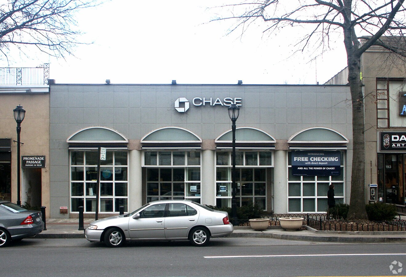 191 Mamaroneck Ave, White Plains, NY 10601