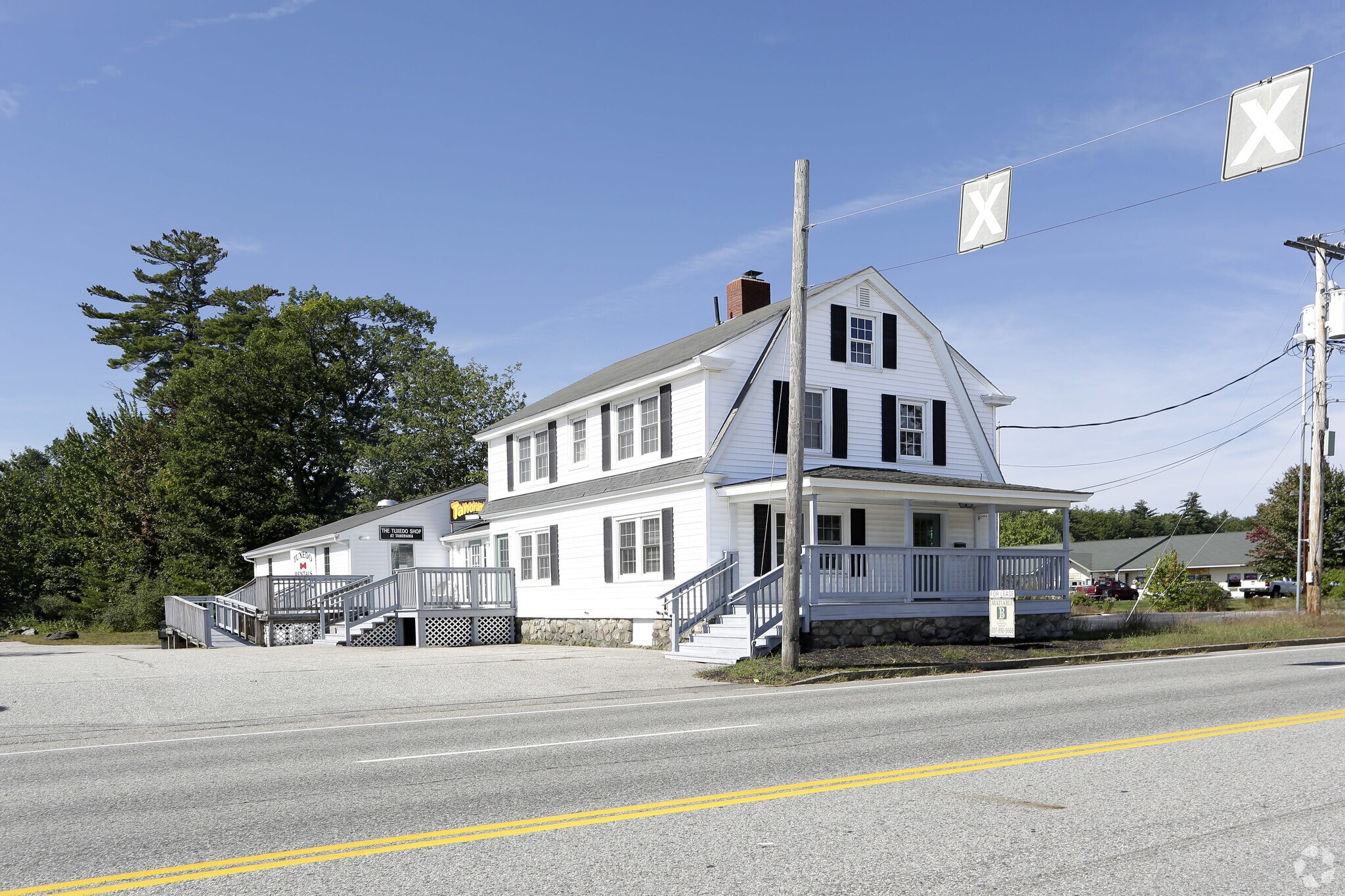 816 Roosevelt Trl, Windham, ME for sale Primary Photo- Image 1 of 1
