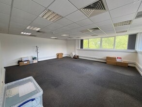 4-6 Hoffmanns Way, Chelmsford for lease Interior Photo- Image 1 of 5