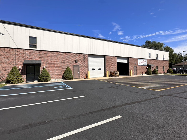 110-130 Miller Rd, Medford, NJ for lease - Building Photo - Image 2 of 8