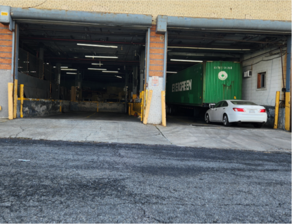 5718 Flushing Ave, Maspeth, NY for lease - Building Photo - Image 3 of 4