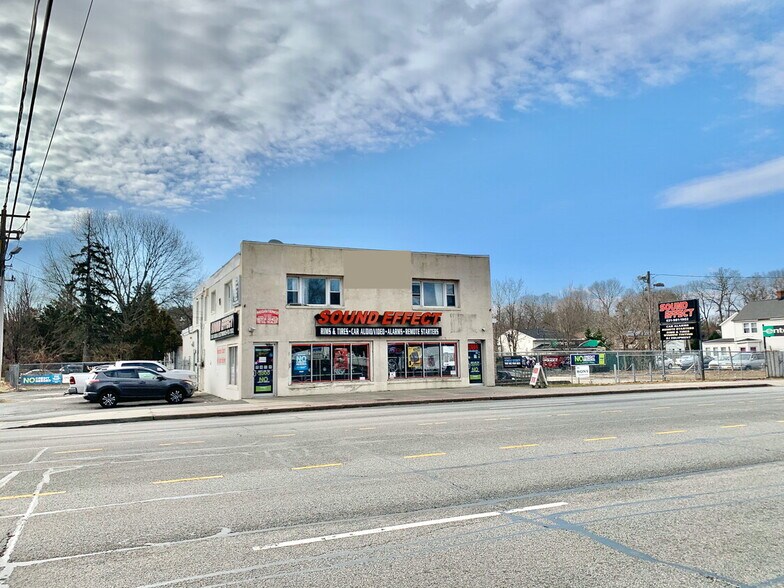 2484 Middle Country Rd, Centereach, NY for sale - Building Photo - Image 1 of 1