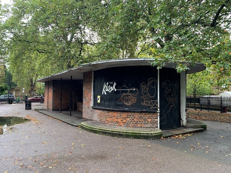 Bethnal Green Gardens Kiosk, London for lease - Building Photo - Image 1 of 2