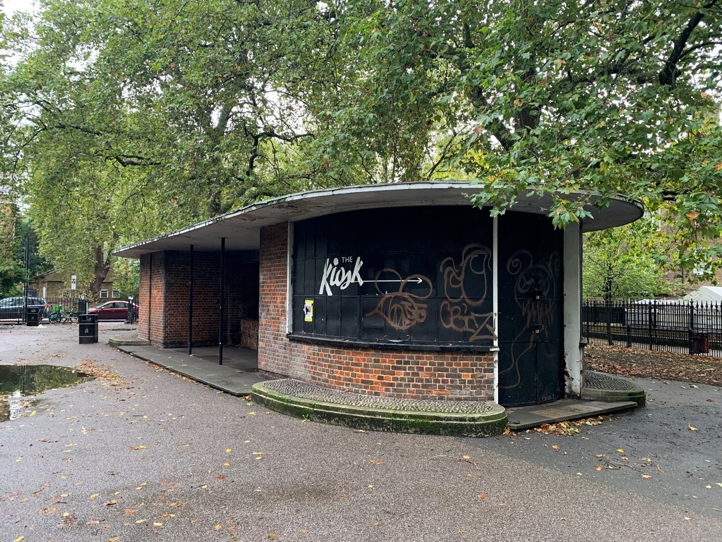 Bethnal Green Gardens Kiosk, London for lease Building Photo- Image 1 of 3