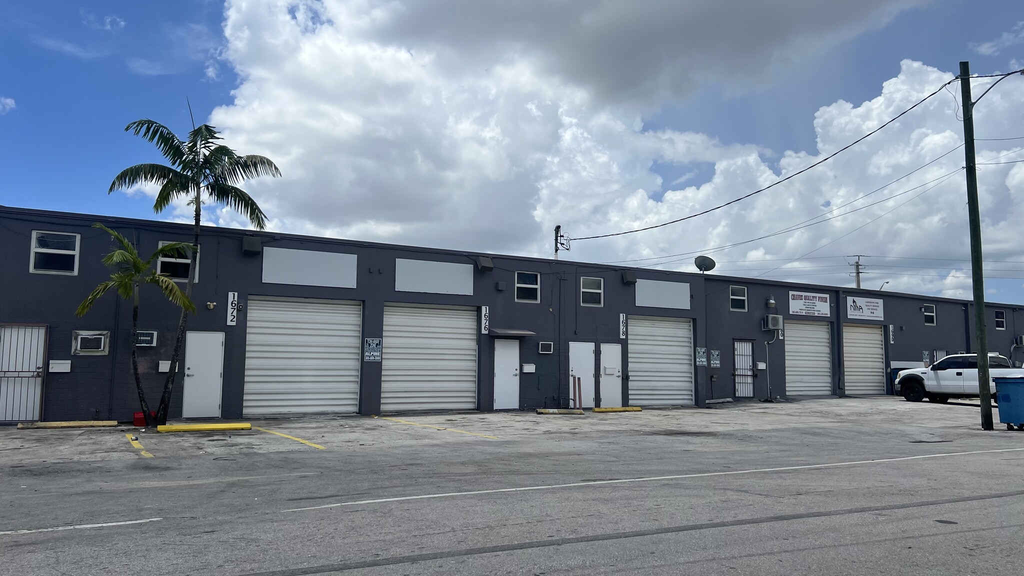 1612-1646 W 31st Pl, Hialeah, FL for lease Primary Photo- Image 1 of 3