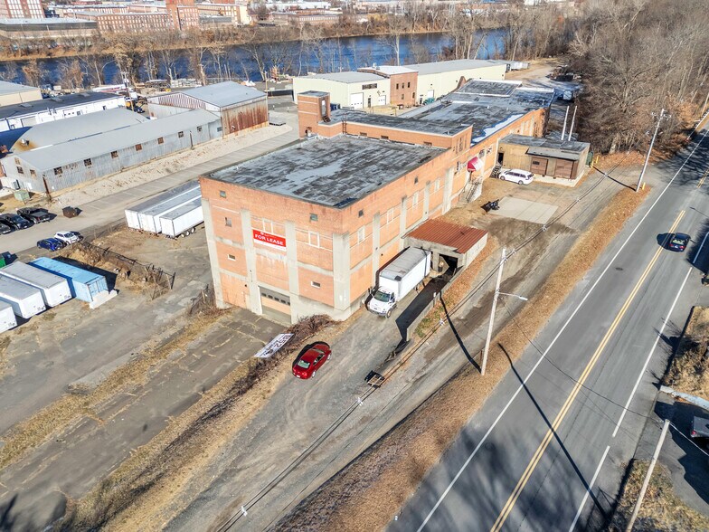 30 Buckley Blvd, Chicopee, MA for lease - Building Photo - Image 1 of 13