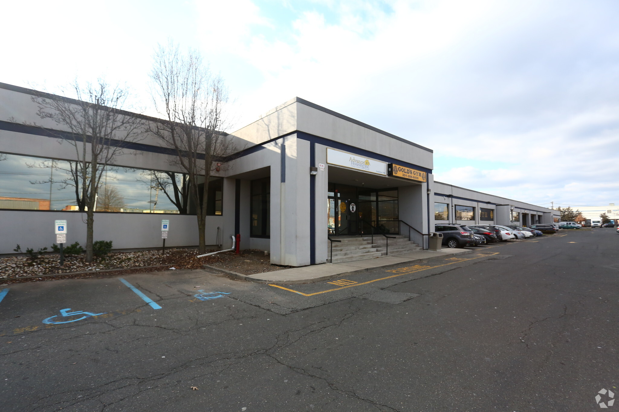 100 Hollister Rd, Teterboro, NJ for lease Building Photo- Image 1 of 11