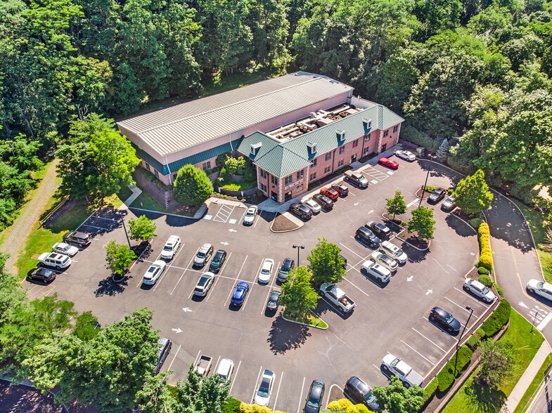 1931 Washington Valley Rd, Martinsville, NJ for lease - Building Photo - Image 2 of 13