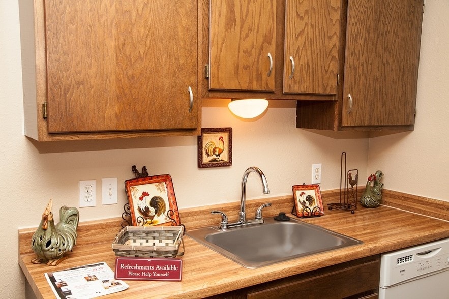 6326 S 107th East Ave, Tulsa, OK for sale - Interior Photo - Image 3 of 95