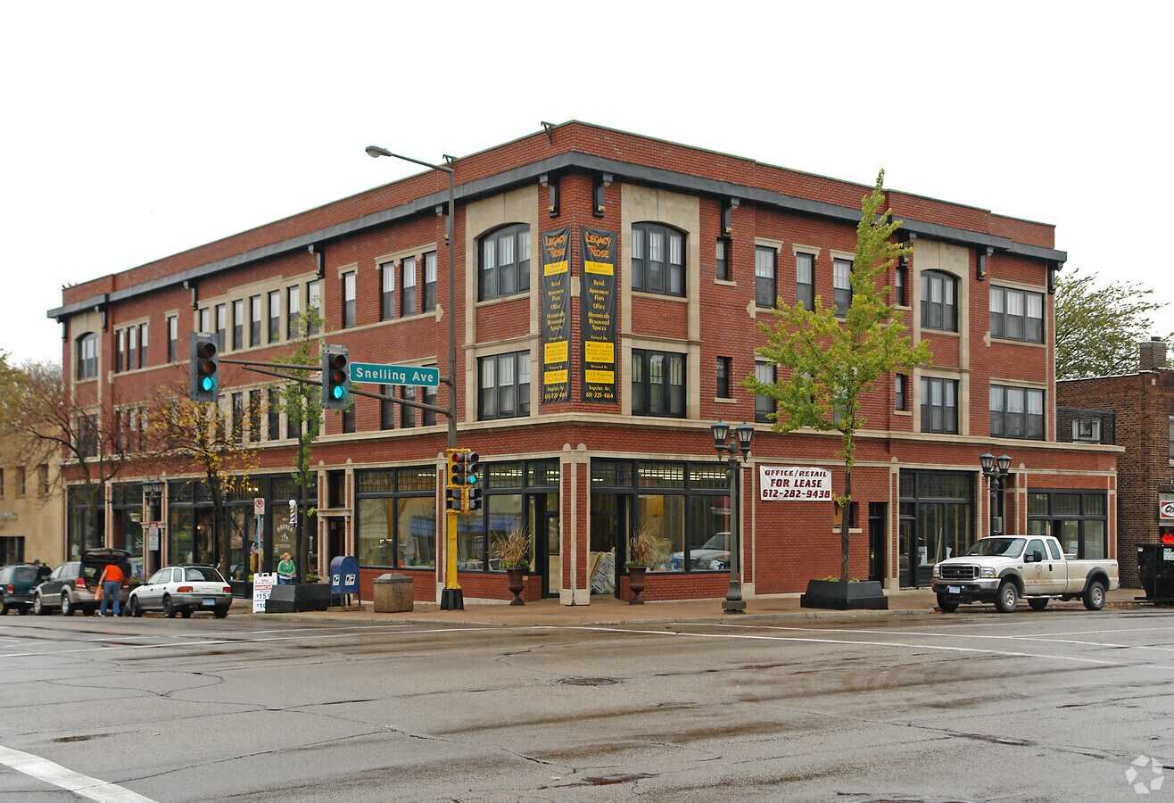 15811593 Selby Ave, Saint Paul, MN 55104