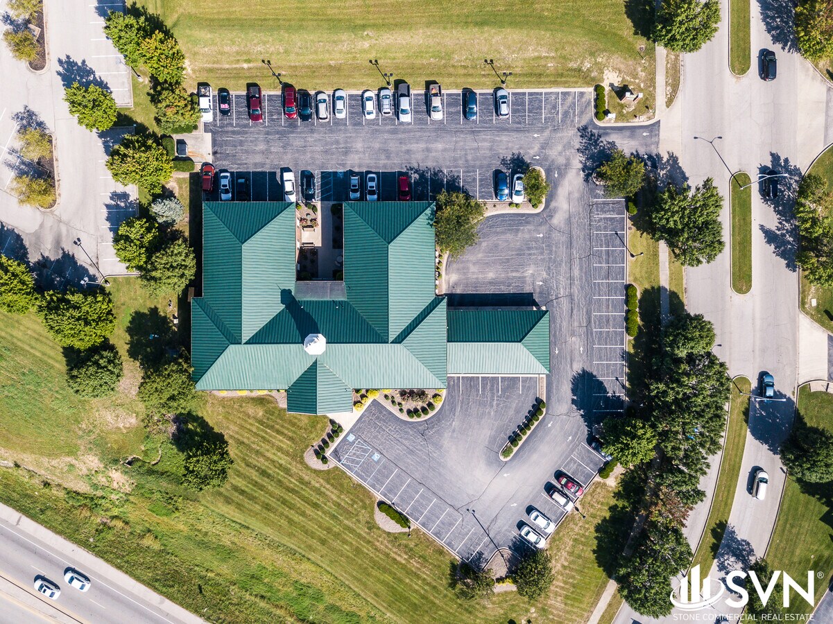 1001 Gibson Bay Dr, Richmond, KY 40475