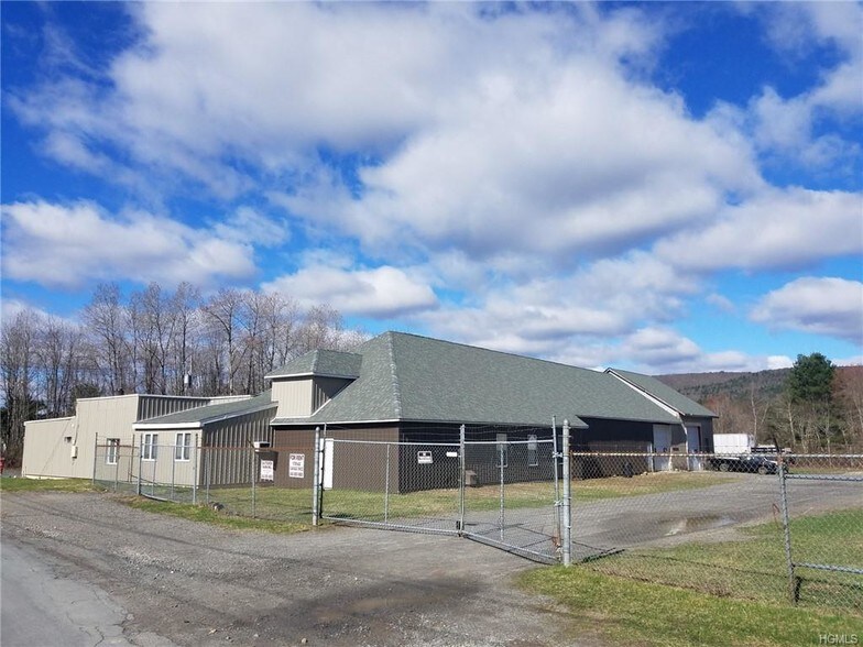 148 South Rd, Wurtsboro, NY for sale - Building Photo - Image 1 of 1