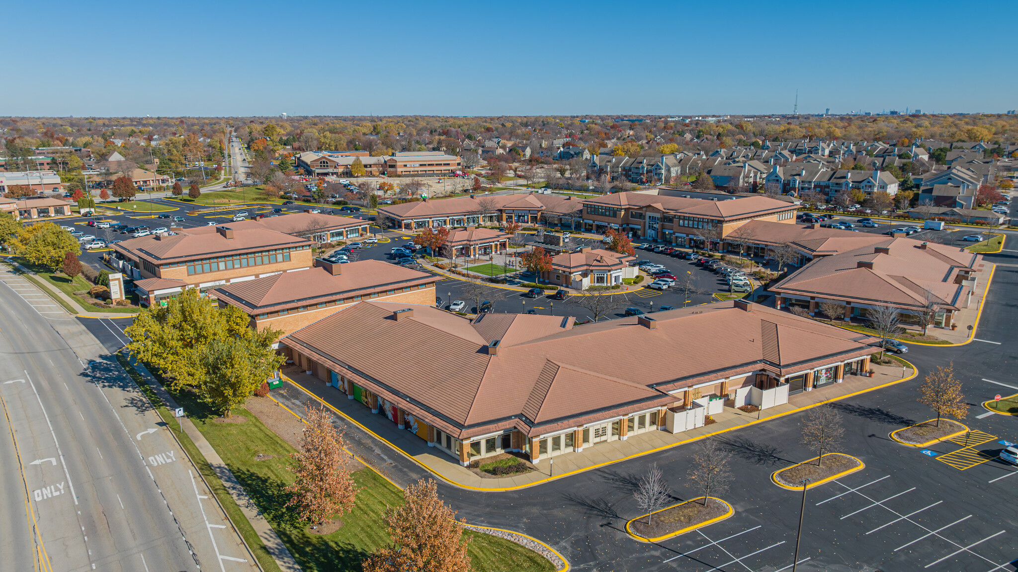 11-421 Town Square, Wheaton, IL for lease Aerial- Image 1 of 9