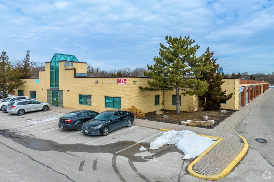 3045 Southcreek Rd, Mississauga, ON for sale - Building Photo - Image 1 of 1