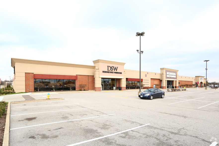 6601-6621 N Illinois St, Fairview Heights, IL for lease - Primary Photo - Image 1 of 2