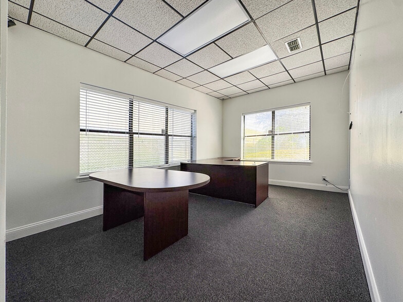 2865 Plummer Cove Rd, Jacksonville, FL for sale - Building Photo - Image 3 of 26