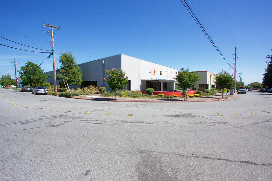 3410-3440 Industrial Dr, Santa Rosa, CA for sale - Building Photo - Image 1 of 24