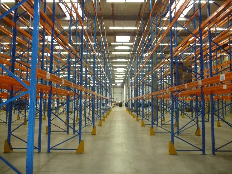 Industrial in Le Plessis-Pâté for lease Building Photo- Image 1 of 2