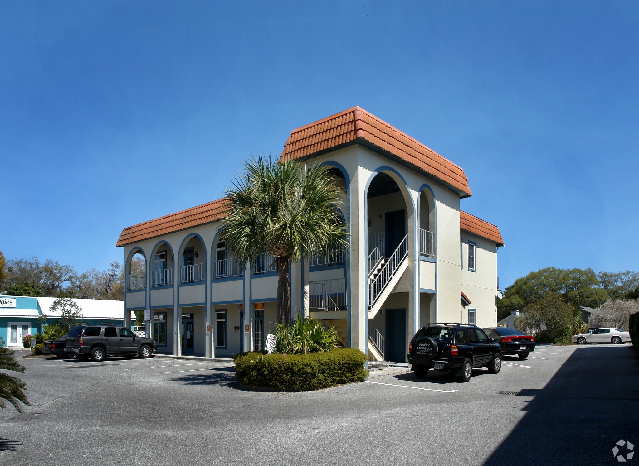 1612 Frederica Rd, Saint Simons Island, GA for sale Primary Photo- Image 1 of 1
