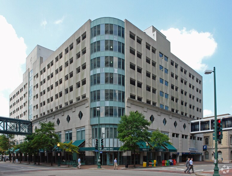 226 E Main St, Norfolk, VA for sale - Primary Photo - Image 1 of 1