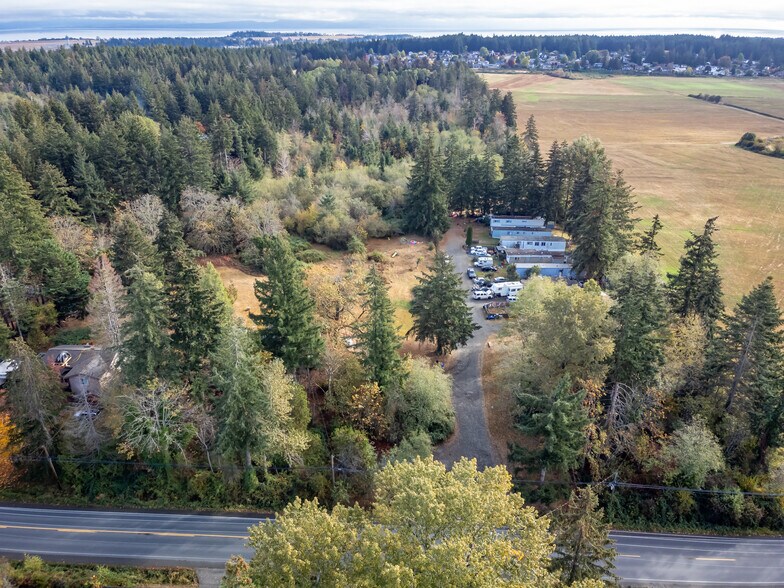 980 Anderton Rd, Comox, BC V9M 4A4