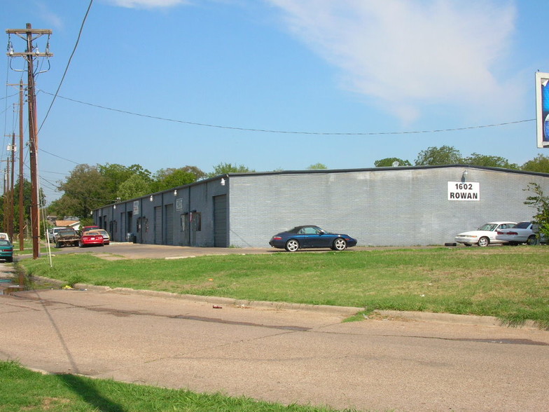 1602 Rowan Ave, Dallas, TX for lease - Primary Photo - Image 1 of 3