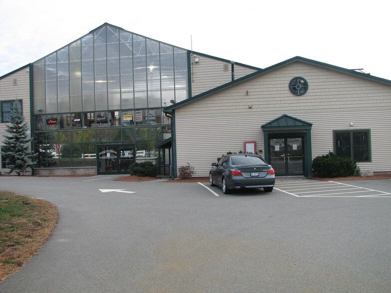 150 Nashua Rd, Londonderry, NH for sale - Building Photo - Image 1 of 1