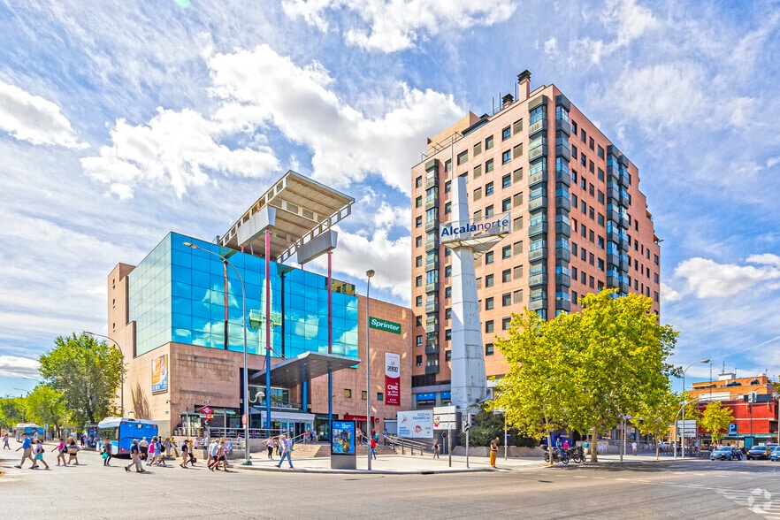 Calle de Alcalá, 412, Madrid, Madrid for sale - Building Photo - Image 2 of 2