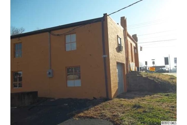 230 S College Ave, Newton, NC for sale - Building Photo - Image 2 of 6