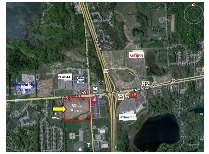 10070 Highland Rd, Hartland, MI for sale - Primary Photo - Image 1 of 1