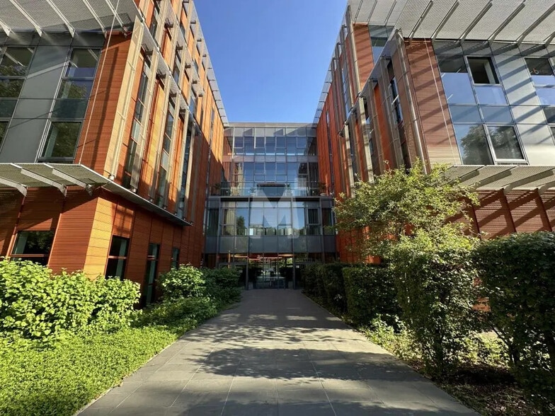 Office in Chevilly-Larue for lease - Building Photo - Image 3 of 9