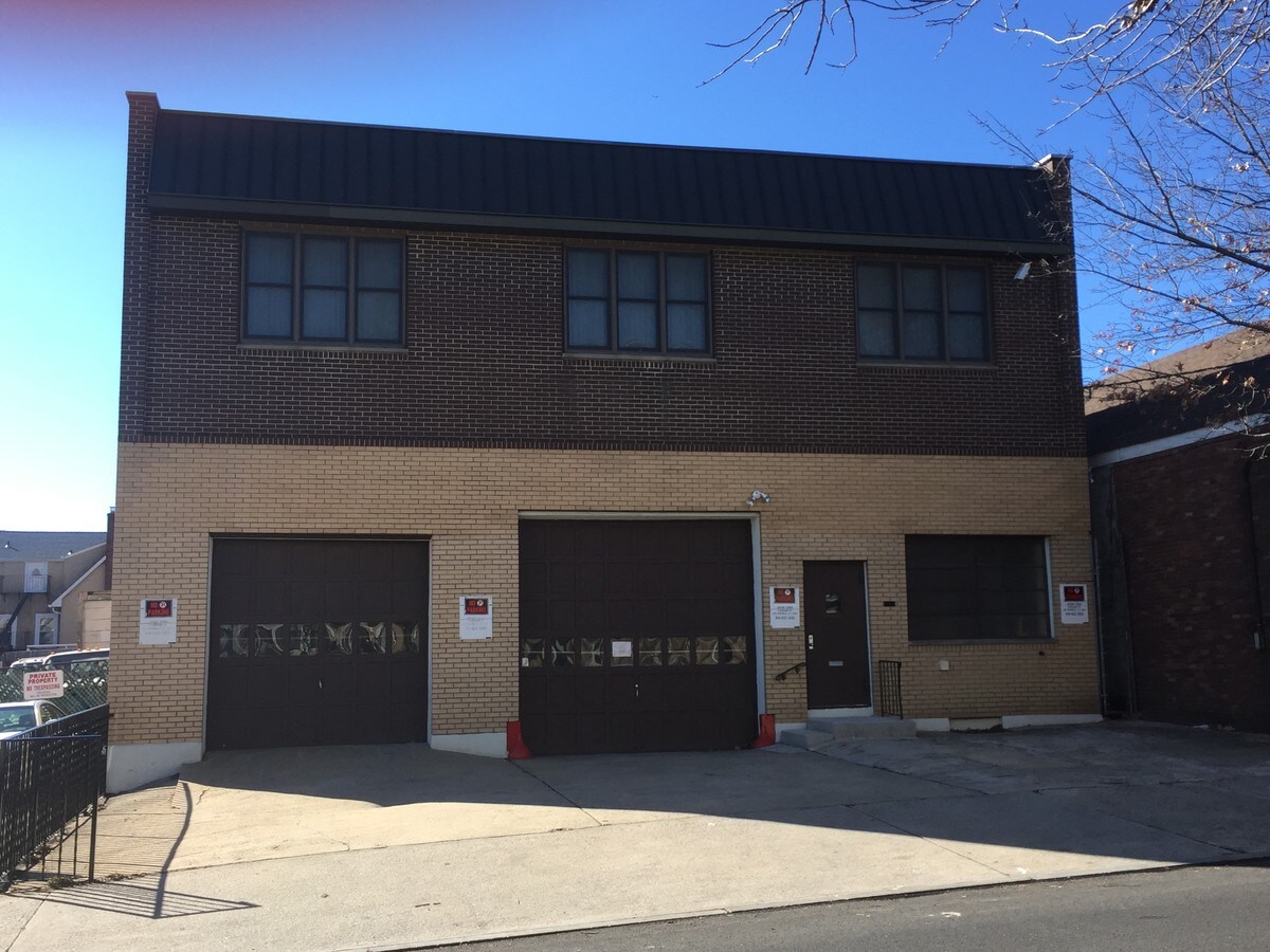 156 ster Ave, New Rochelle, NY 10801