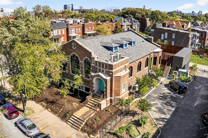 1034 S Kingshighway Blvd, Saint Louis, MO for sale - Building Photo - Image 3 of 57