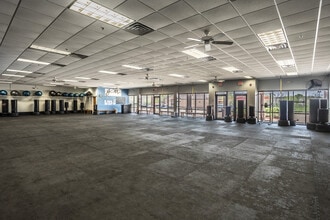 3821 - 3855 121st St, Urbandale, IA for sale Interior Photo- Image 2 of 4