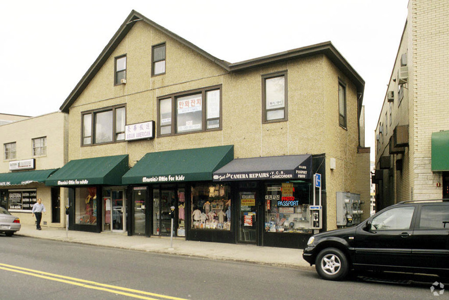 215 Main St, Fort Lee, NJ for sale - Primary Photo - Image 1 of 1