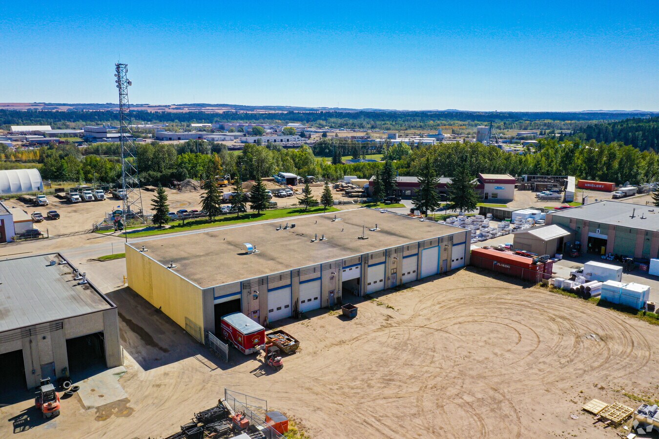 7850 48 Ave, Red Deer, AB T4P 2B2