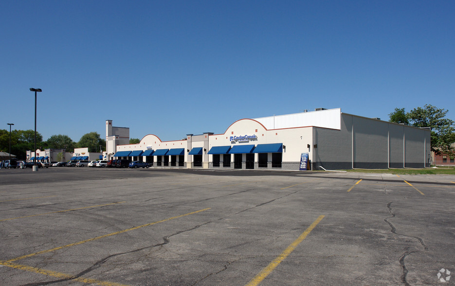 2602 W Sylvania Ave, Toledo, OH for lease - Building Photo - Image 2 of 2