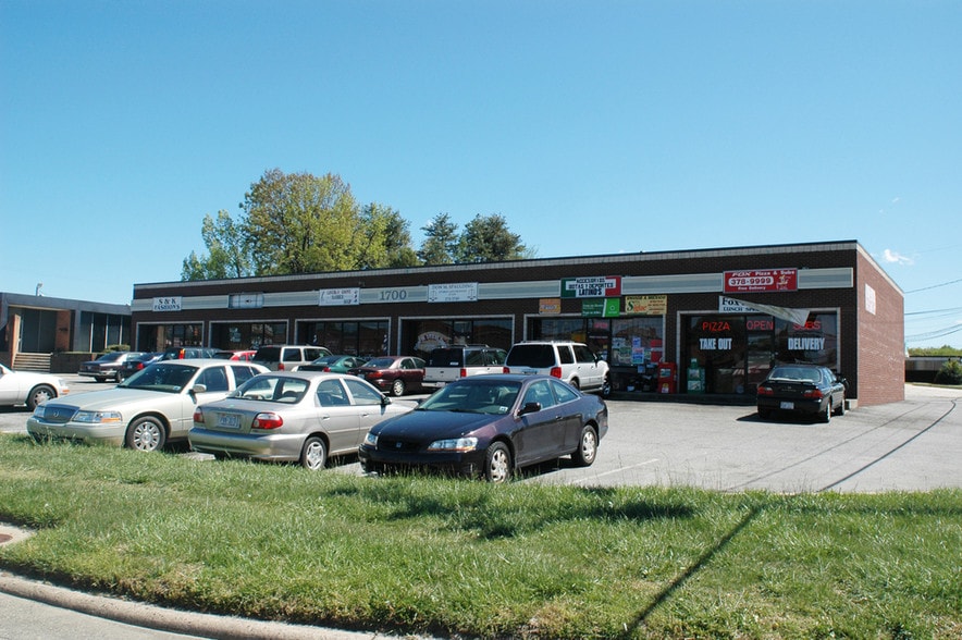 1700 E Bessemer Ave, Greensboro, NC 27405