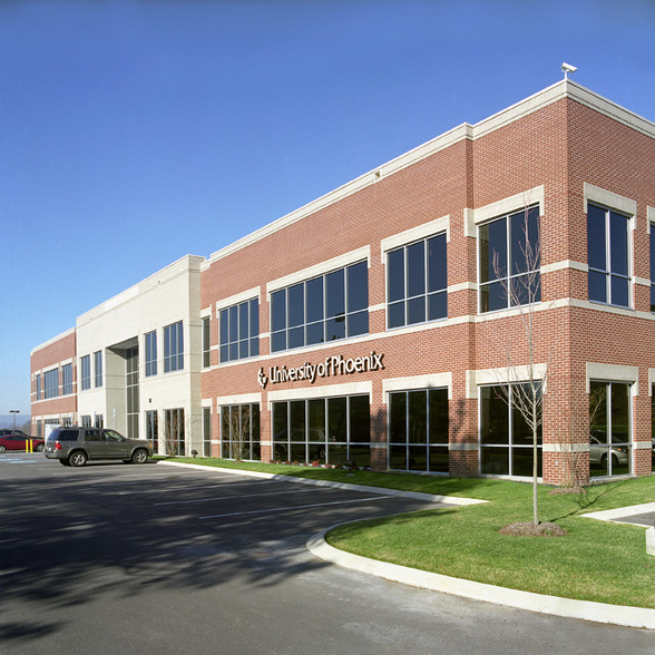 1208 Pointe Centre Dr, Chattanooga, TN for lease - Building Photo - Image 3 of 12